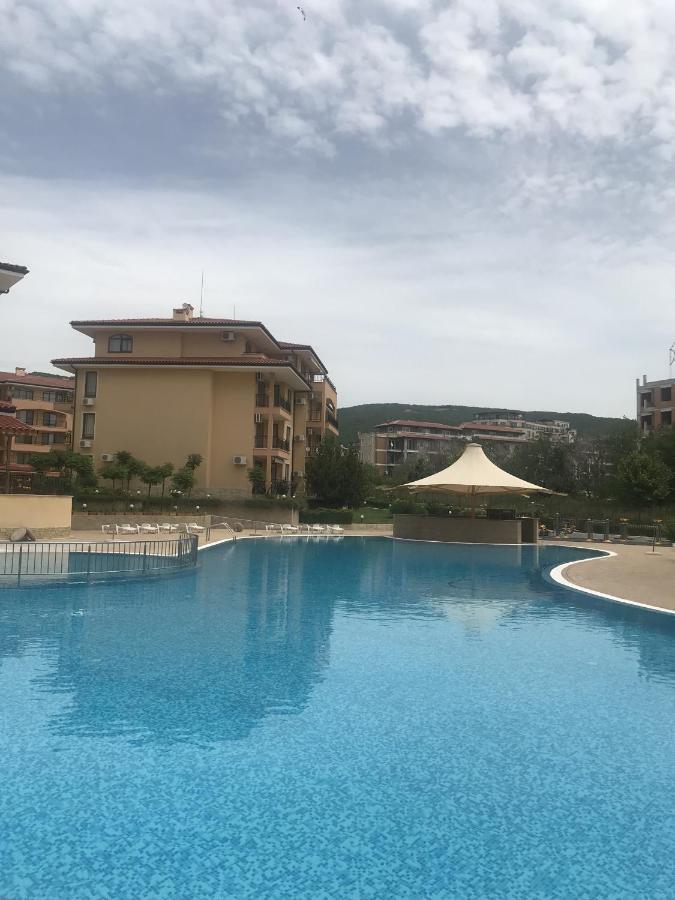 Menada Sky Dreams Apartment Sveti Vlas Exterior foto