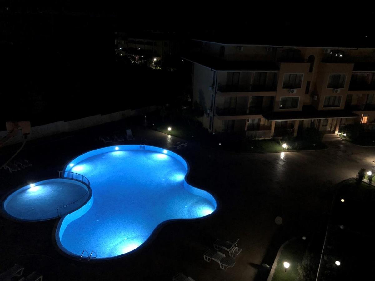 Menada Sky Dreams Apartment Sveti Vlas Exterior foto