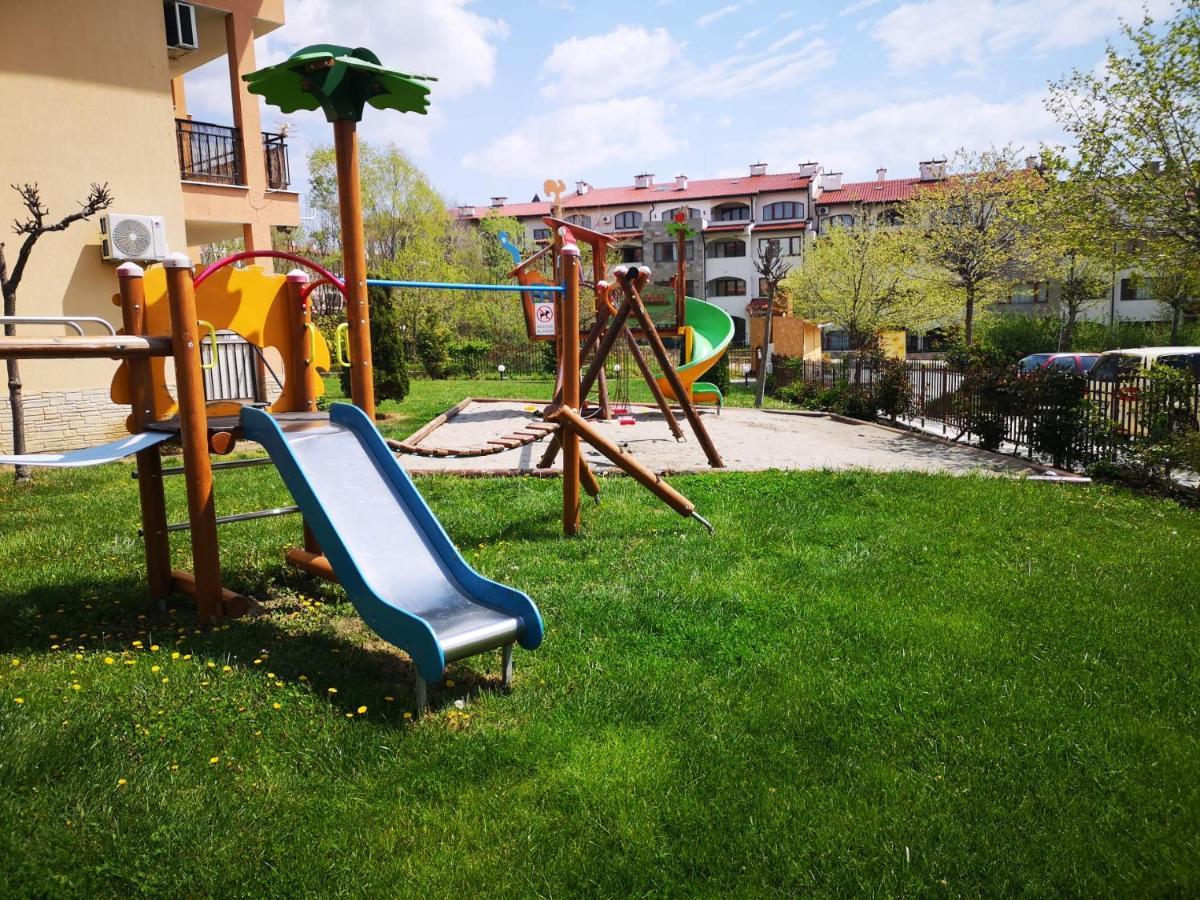 Menada Sky Dreams Apartment Sveti Vlas Exterior foto