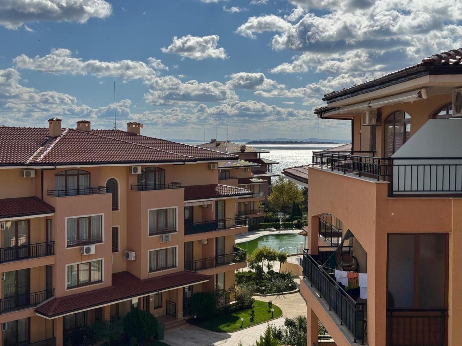 Menada Sky Dreams Apartment Sveti Vlas Exterior foto